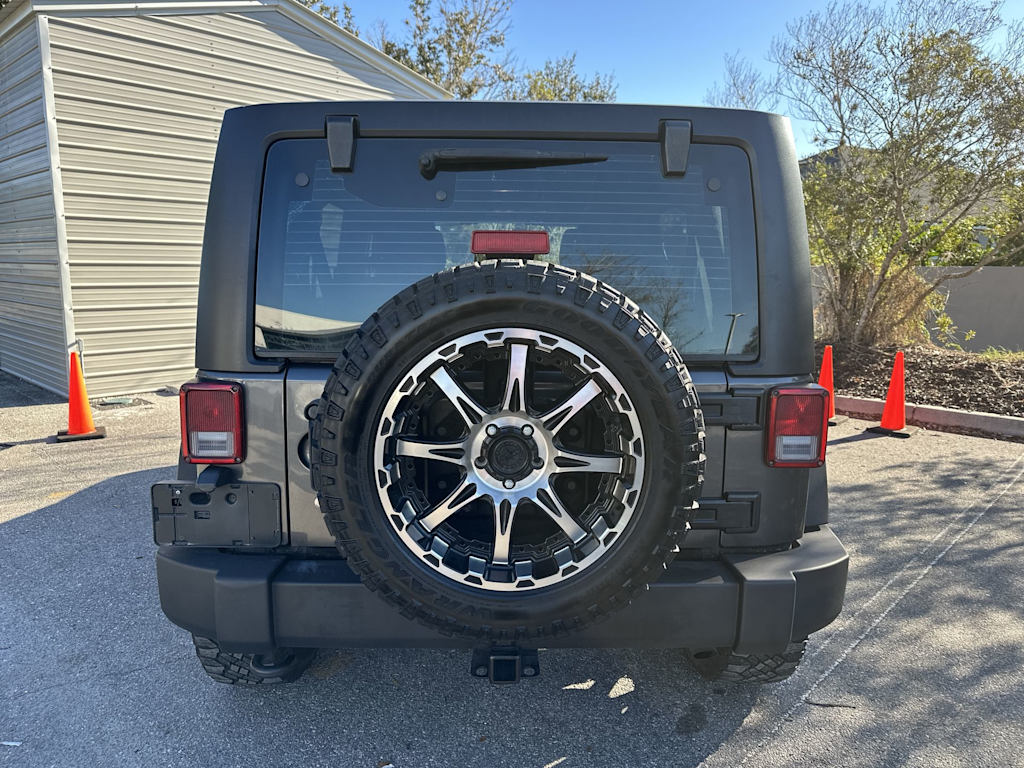 Thumbnail: 2017 Jeep Wrangler - 7