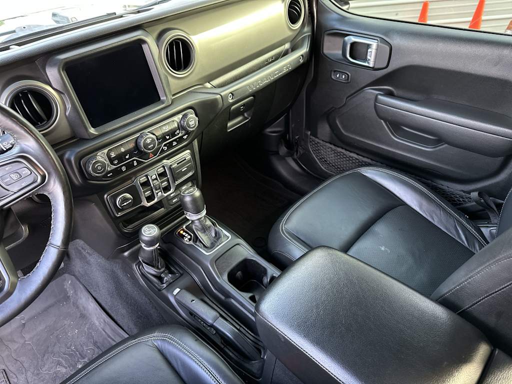 Thumbnail: 2022 Jeep Wrangler - 14