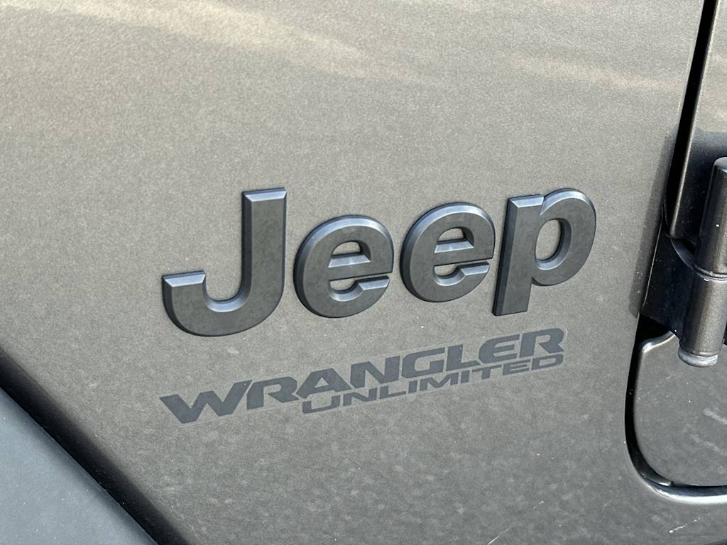 Thumbnail: 2022 Jeep Wrangler - 24