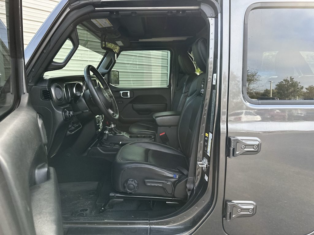 Thumbnail: 2022 Jeep Wrangler - 11