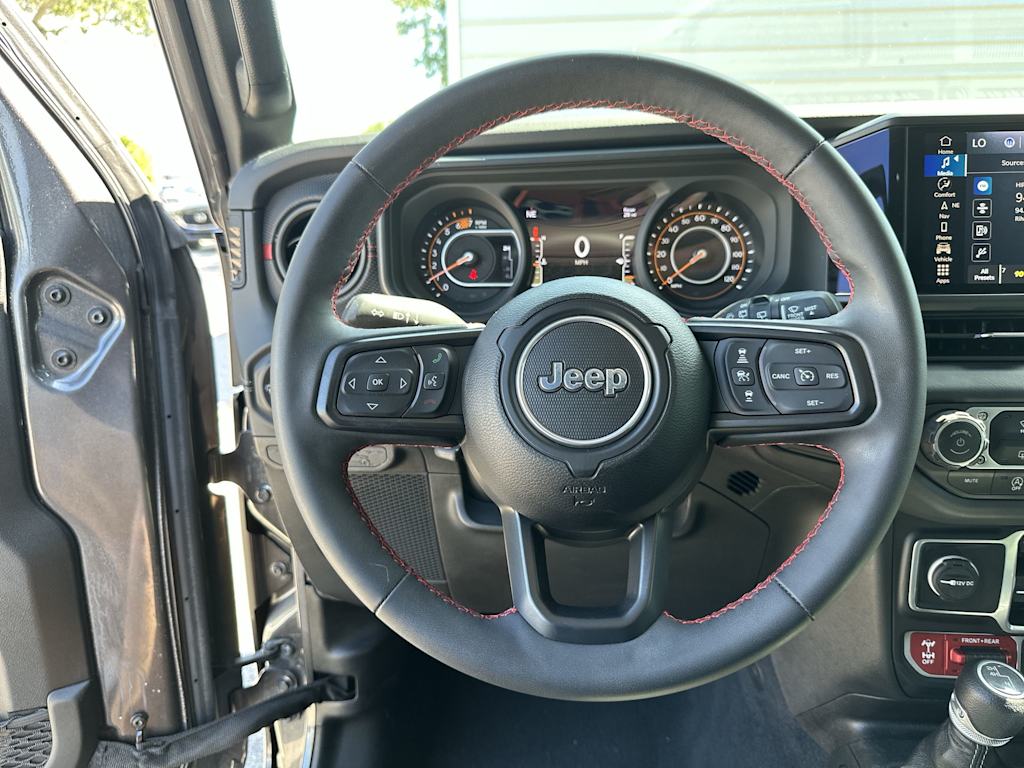 Thumbnail: 2024 Jeep Wrangler - 9