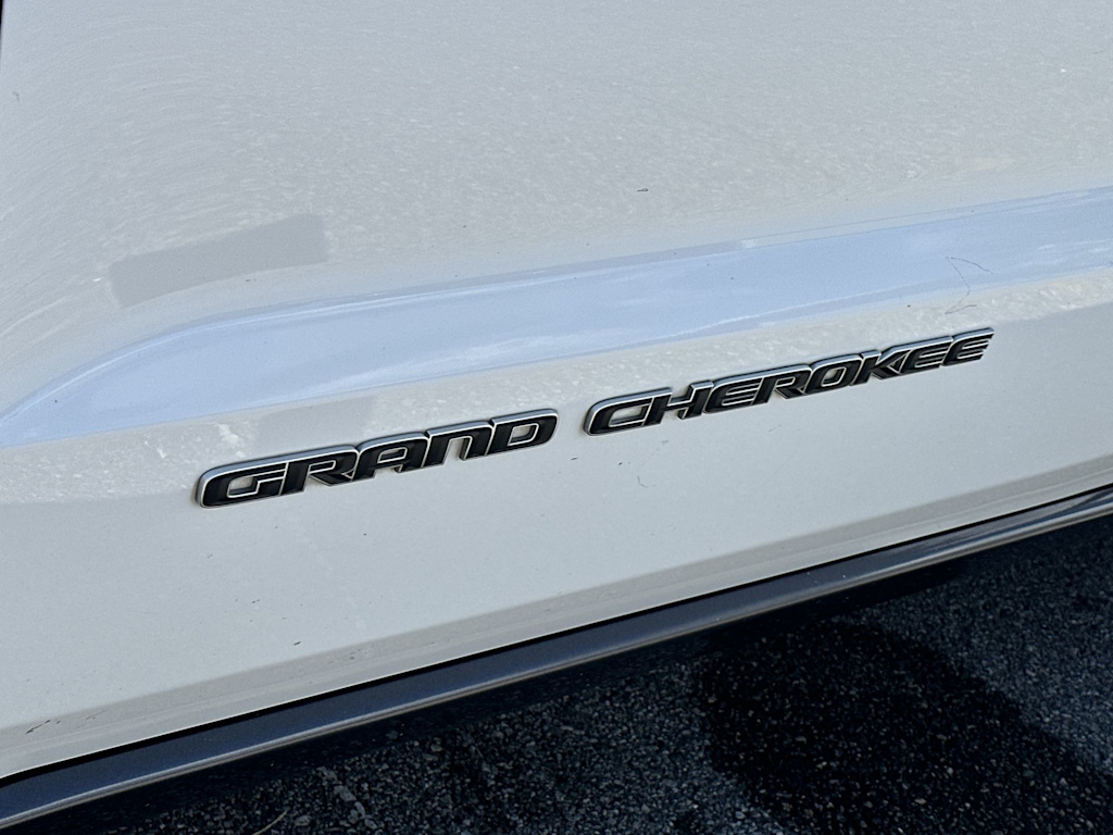 Thumbnail: 2018 Jeep Grand Cherokee - 24