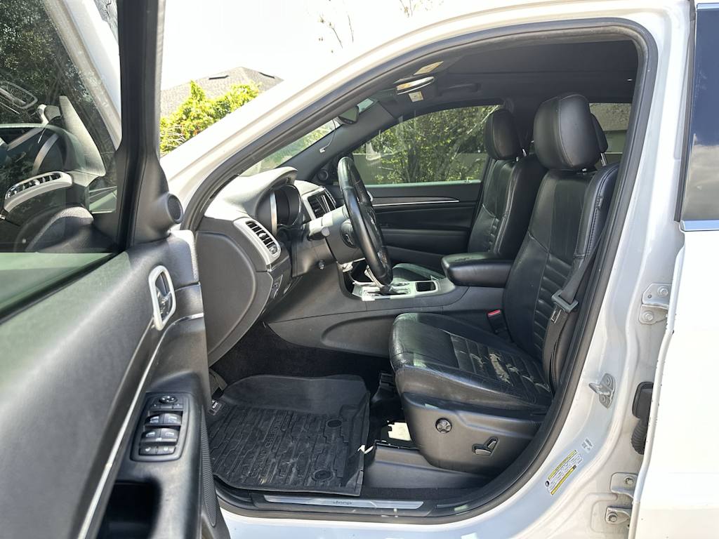 Thumbnail: 2018 Jeep Grand Cherokee - 20