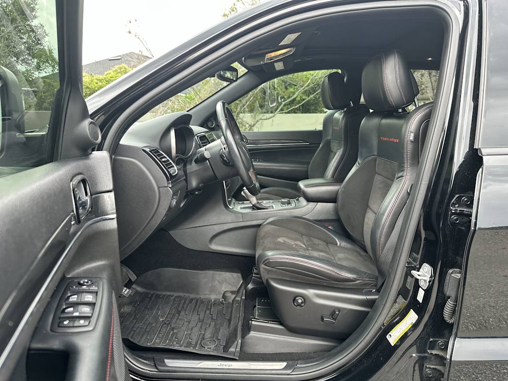 Thumbnail: 2019 Jeep Grand Cherokee - 10