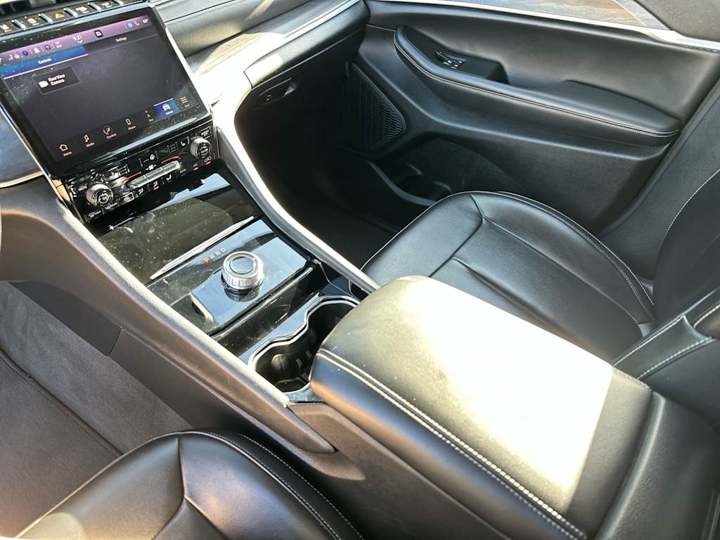 Thumbnail: 2023 Jeep Grand Cherokee - 15
