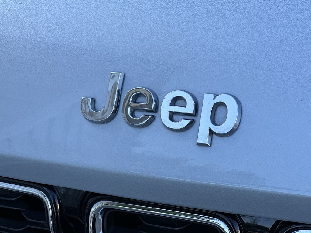 Thumbnail: 2023 Jeep Grand Cherokee - 7