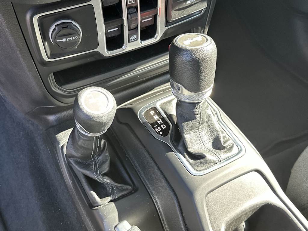 Thumbnail: 2024 Jeep Wrangler - 16