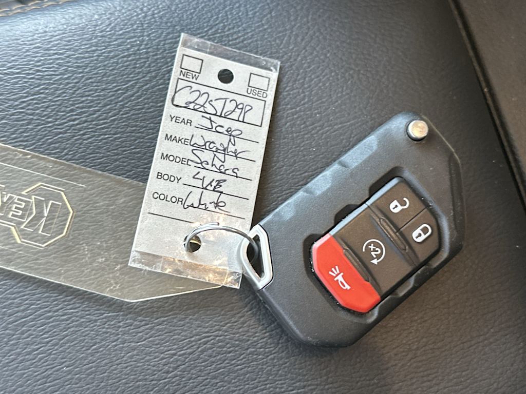 Thumbnail: 2024 Jeep Wrangler - 19