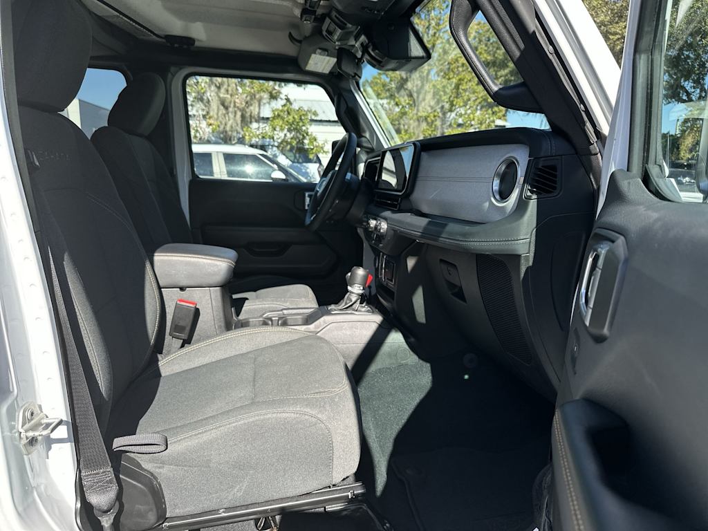 Thumbnail: 2024 Jeep Wrangler - 28