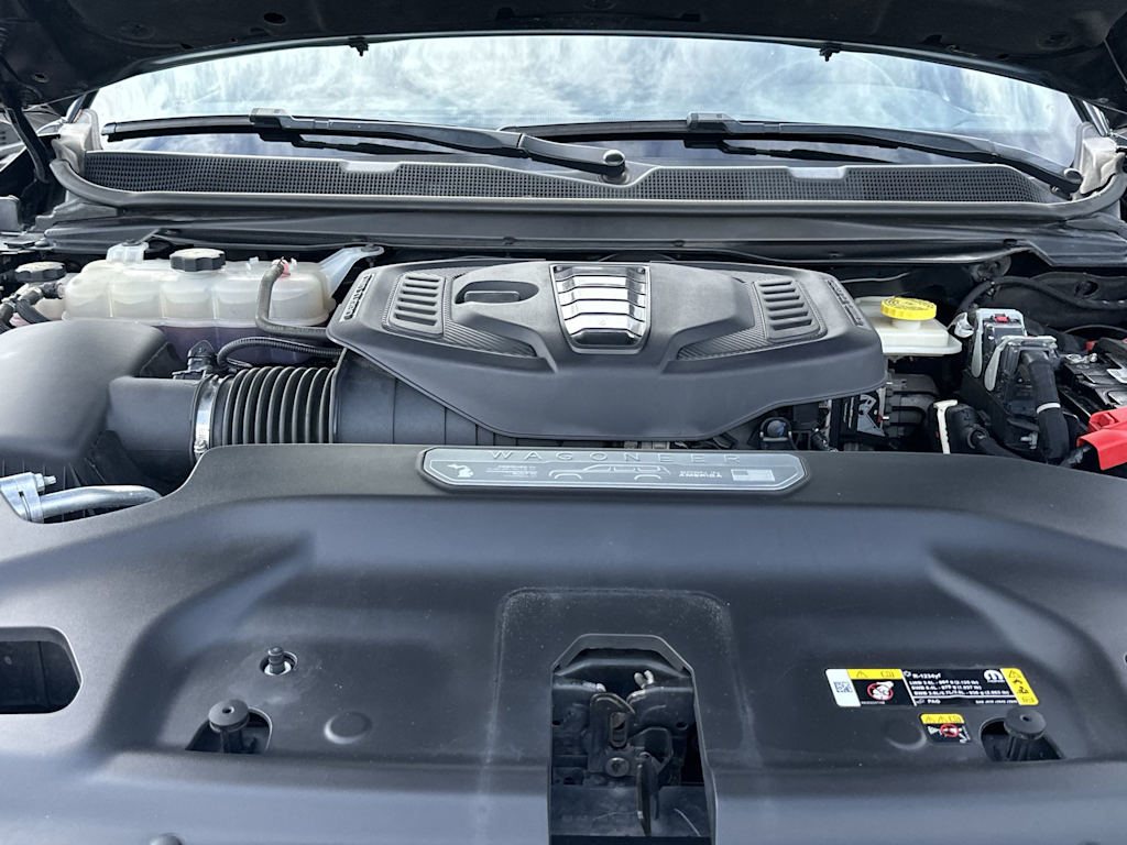 Thumbnail: 2023 Jeep Wagoneer - 9