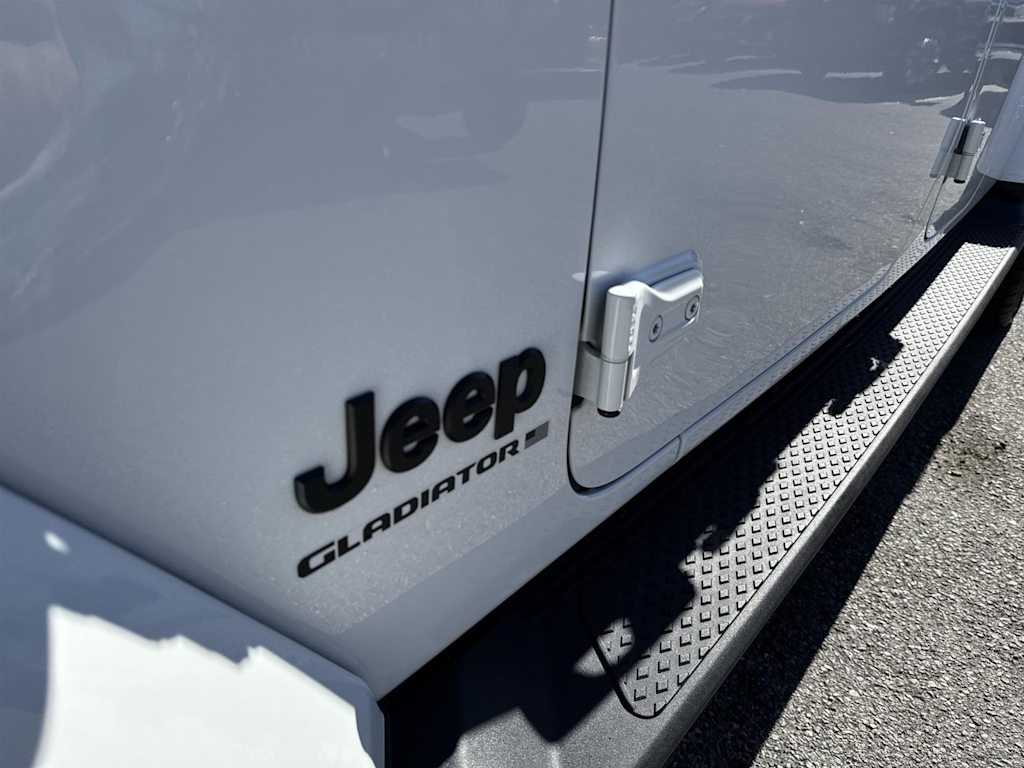 2023 Jeep Gladiator Overland 7