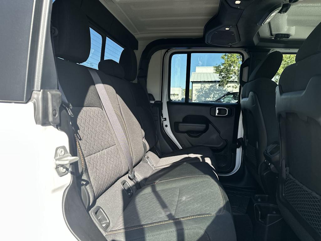 Thumbnail: 2024 Jeep Gladiator - 24