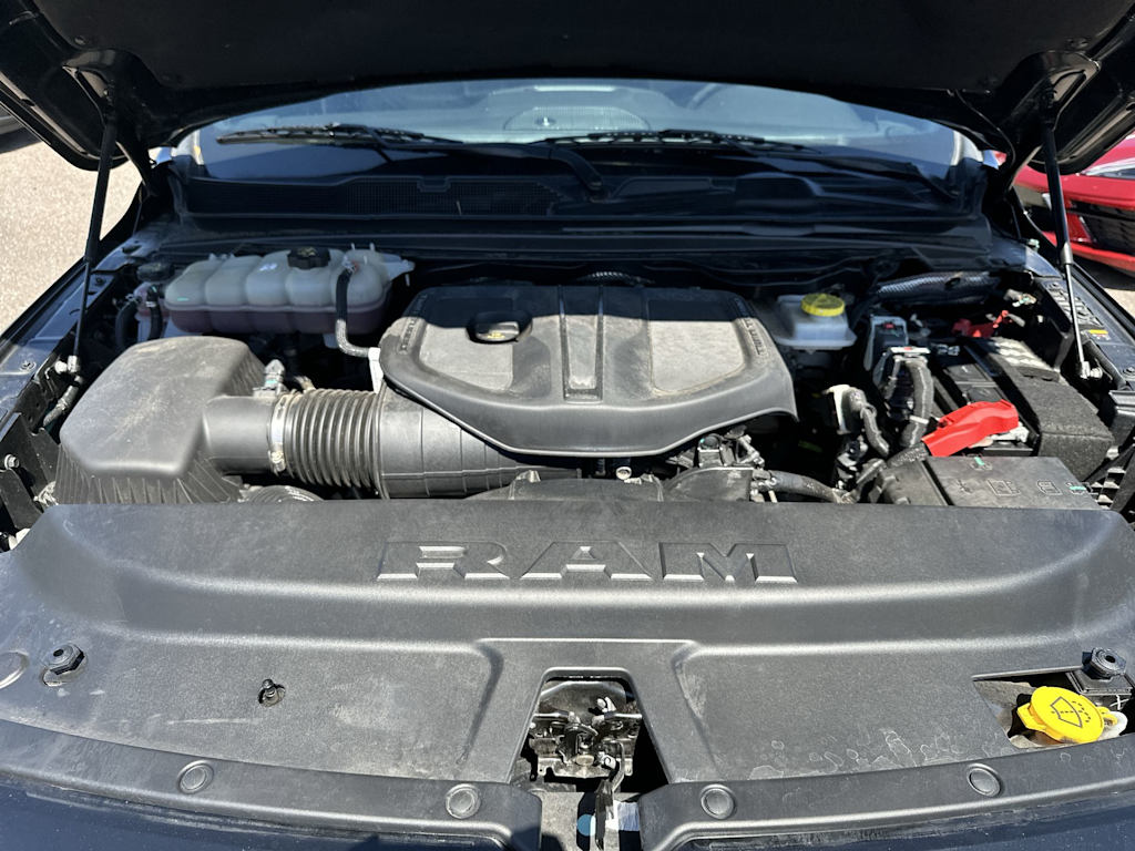 Thumbnail: 2025 RAM 1500 - 9