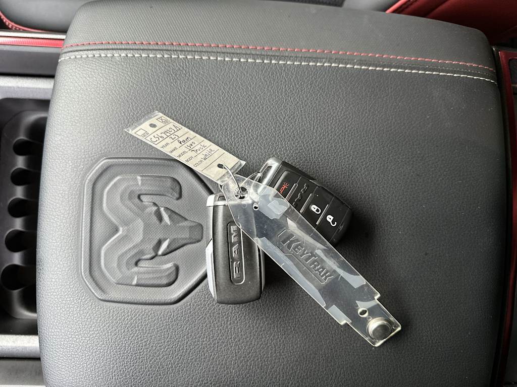 Thumbnail: 2023 RAM 1500 - 17