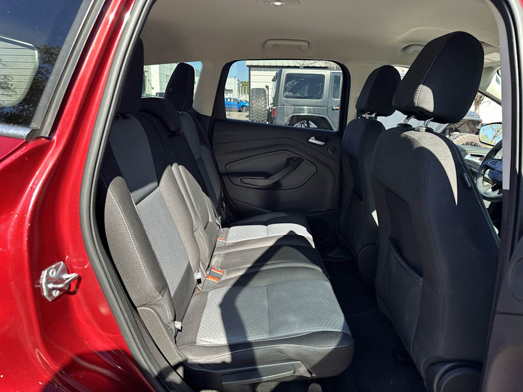 Thumbnail: 2017 Ford Escape - 26