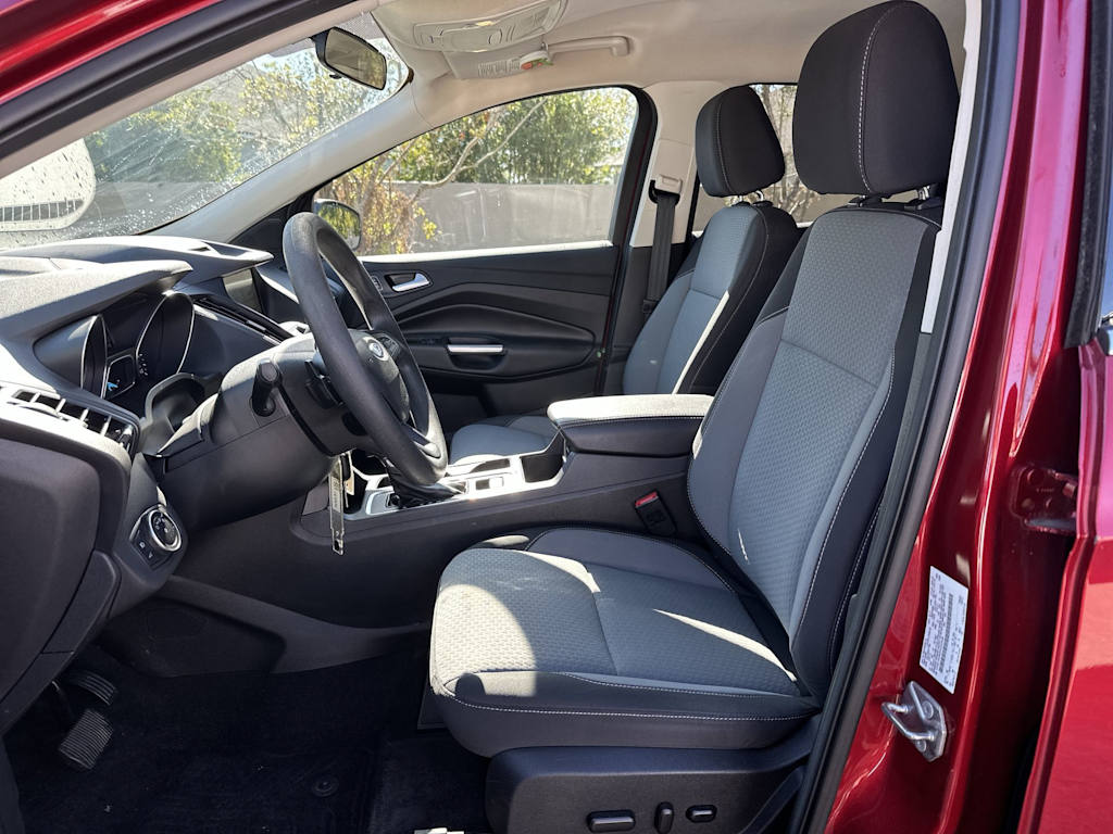 Thumbnail: 2017 Ford Escape - 24