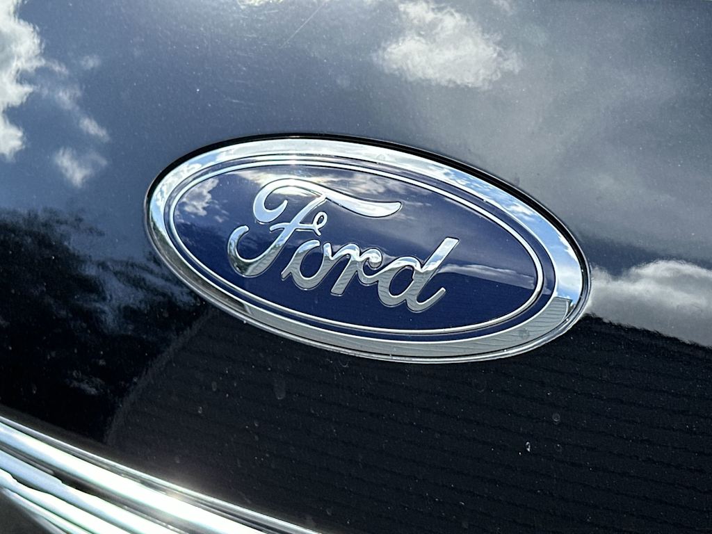Thumbnail: 2022 Ford Escape - 6