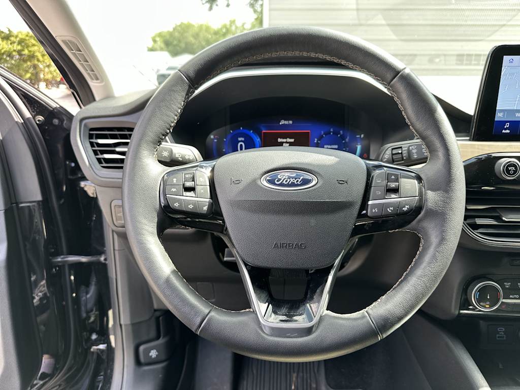 Thumbnail: 2022 Ford Escape - 9