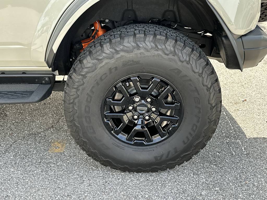 Thumbnail: 2025 Ford Bronco - 8