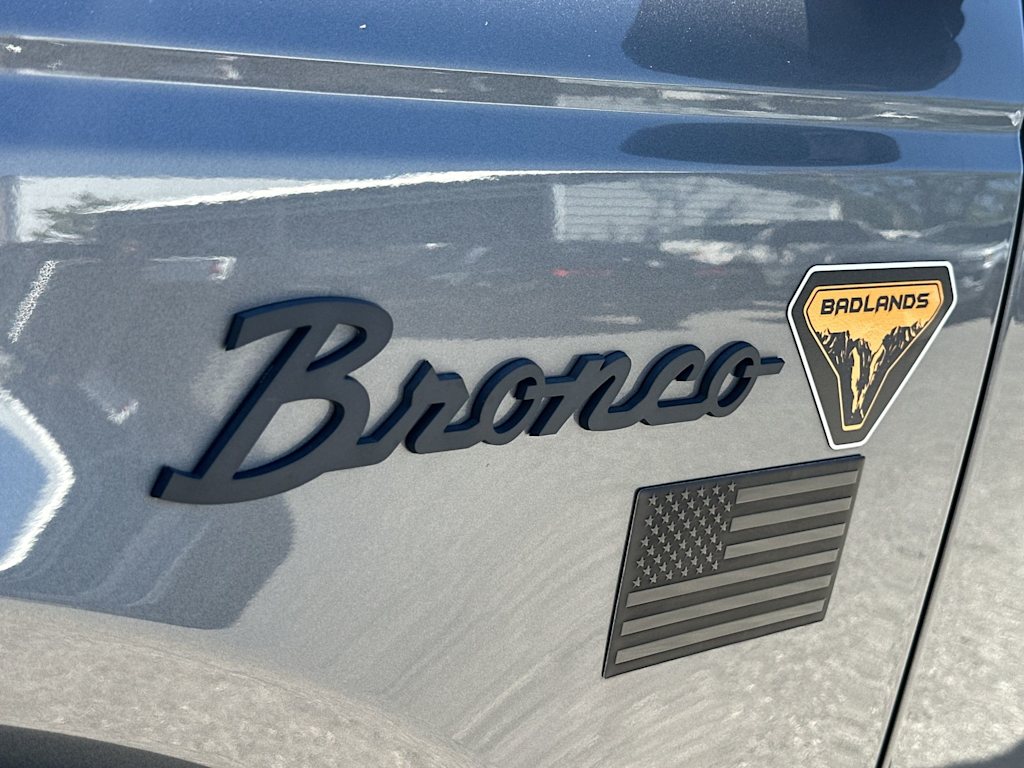Thumbnail: 2022 Ford Bronco - 22