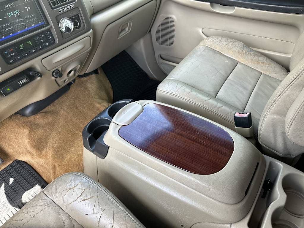 Thumbnail: 2005 Ford Excursion - 14