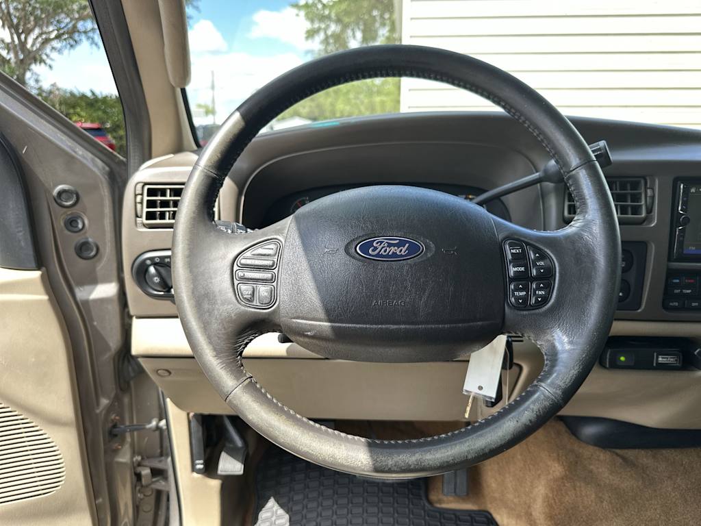 Thumbnail: 2005 Ford Excursion - 9