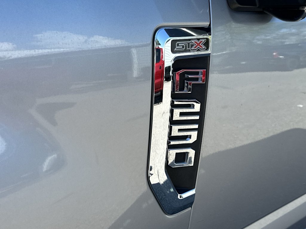 Thumbnail: 2021 Ford F-250 - 22