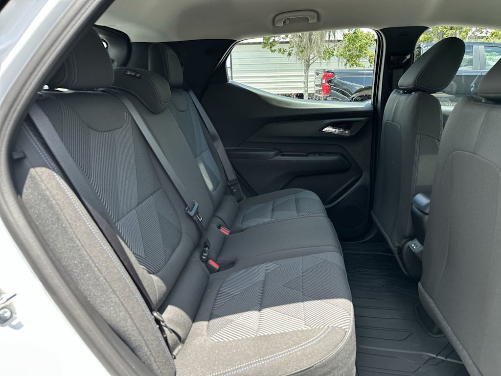 Thumbnail: 2027 Chevrolet Bolt EV - 24