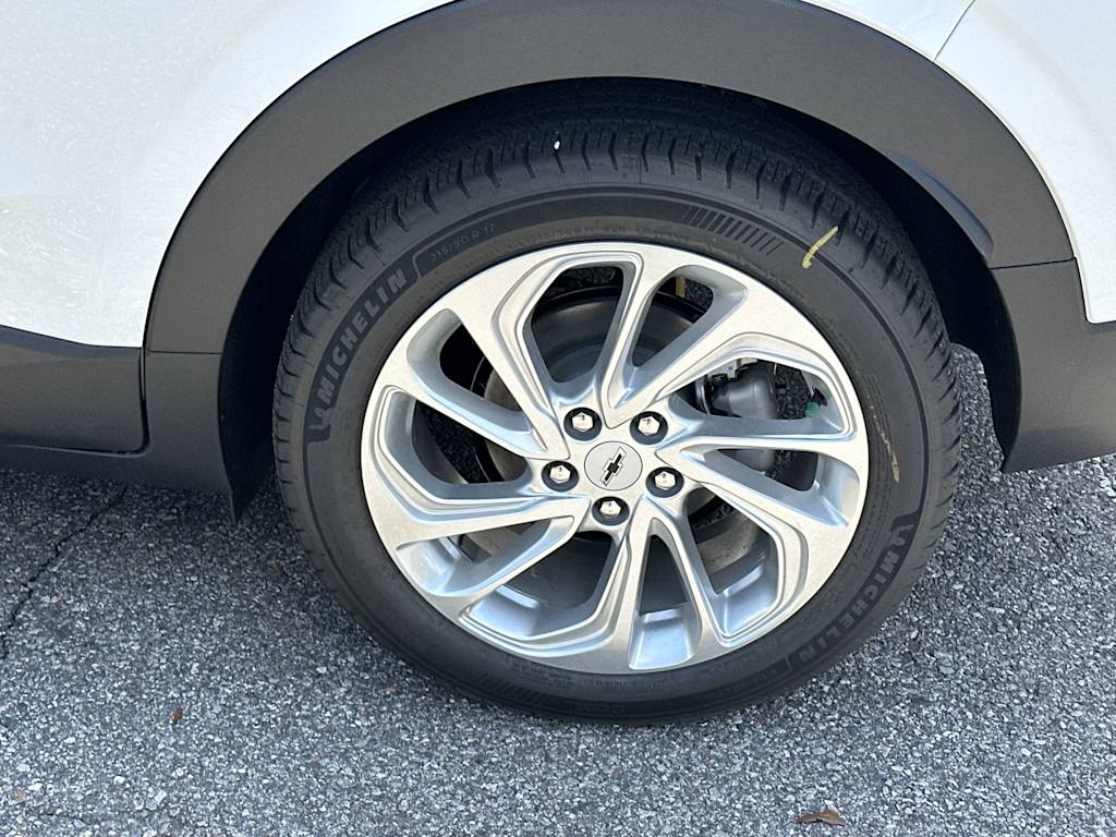 Thumbnail: 2027 Chevrolet Bolt EV - 8