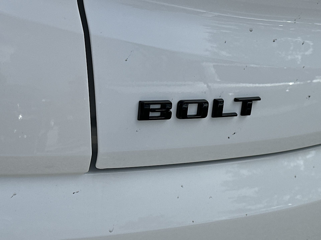 Thumbnail: 2027 Chevrolet Bolt EV - 22