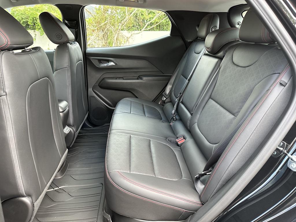 Thumbnail: 2027 Chevrolet Bolt EV - 23