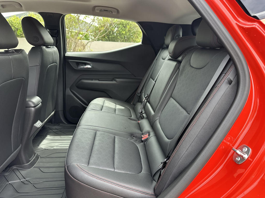 Thumbnail: 2027 Chevrolet Bolt EV - 22