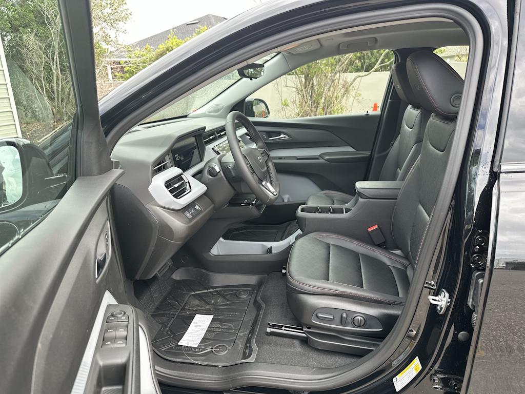 Thumbnail: 2027 Chevrolet Bolt EV - 11