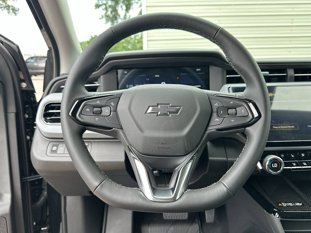 Thumbnail: 2027 Chevrolet Bolt EV - 10
