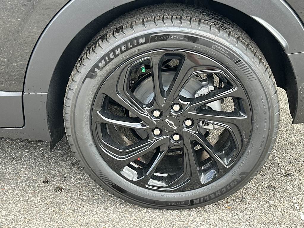 Thumbnail: 2027 Chevrolet Bolt EV - 8