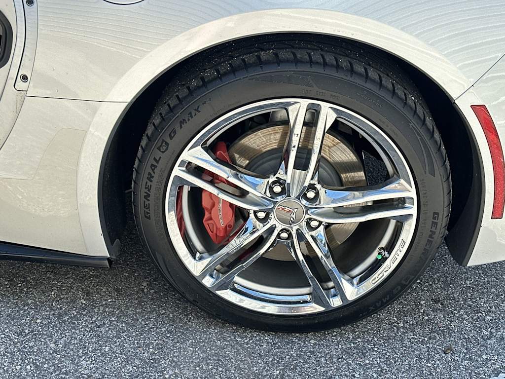 Thumbnail: 2014 Chevrolet Corvette - 8
