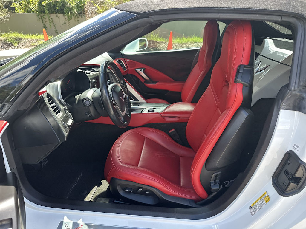 Thumbnail: 2014 Chevrolet Corvette - 10
