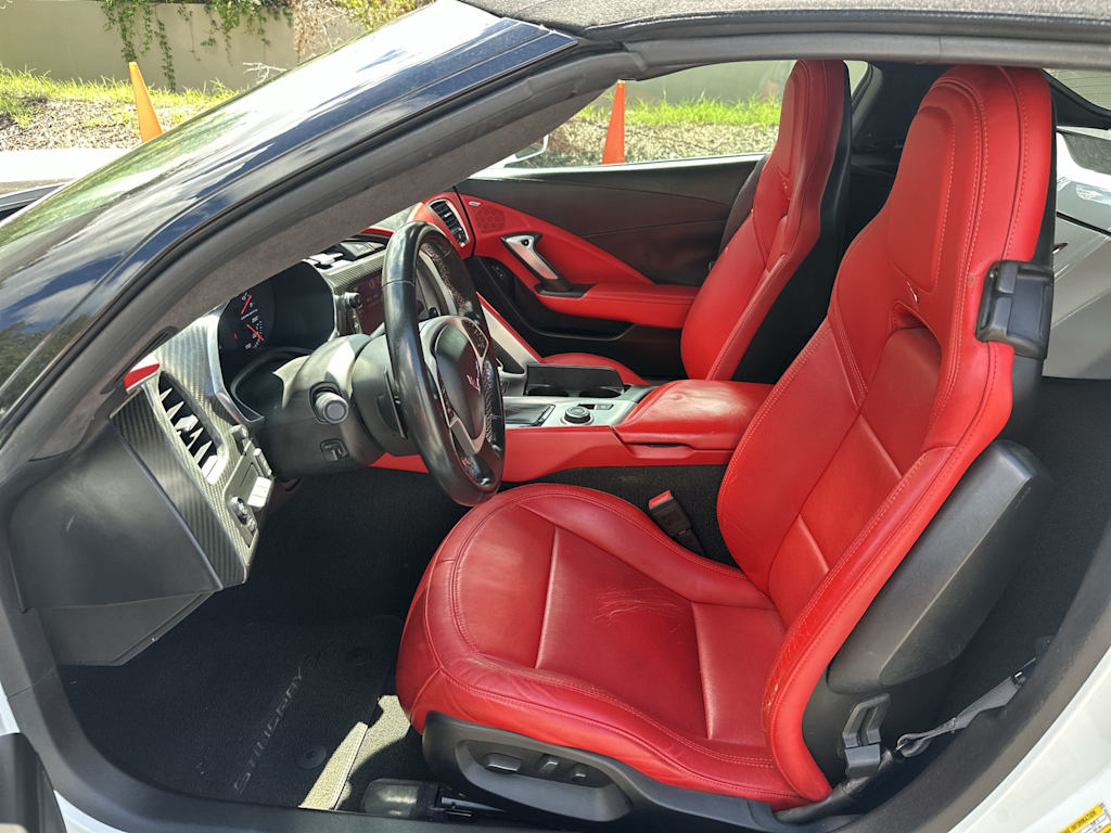 Thumbnail: 2014 Chevrolet Corvette - 11