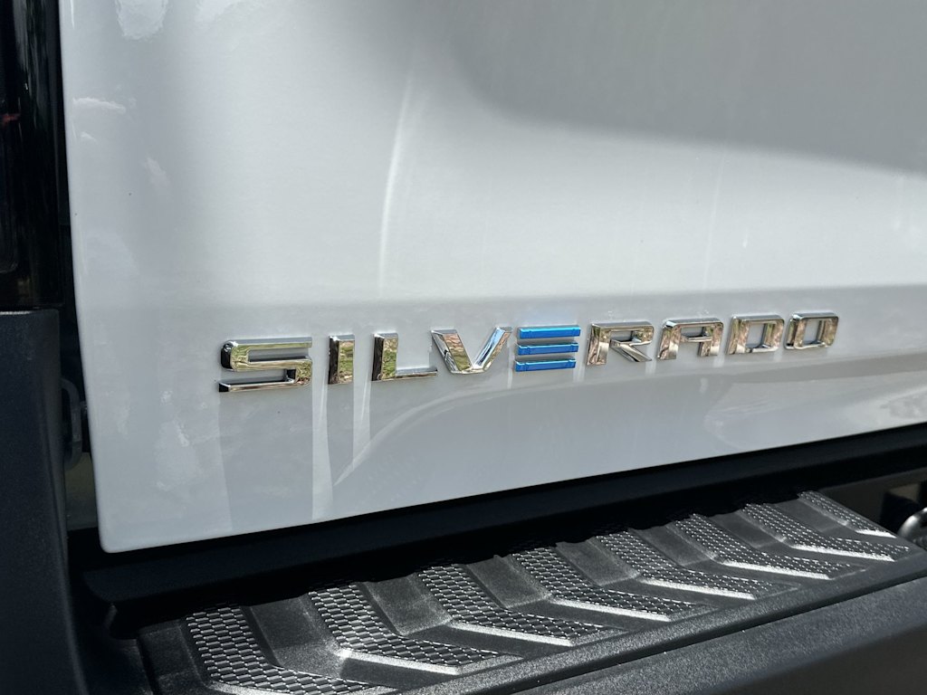 Thumbnail: 2026 Chevrolet Silverado EV - 7