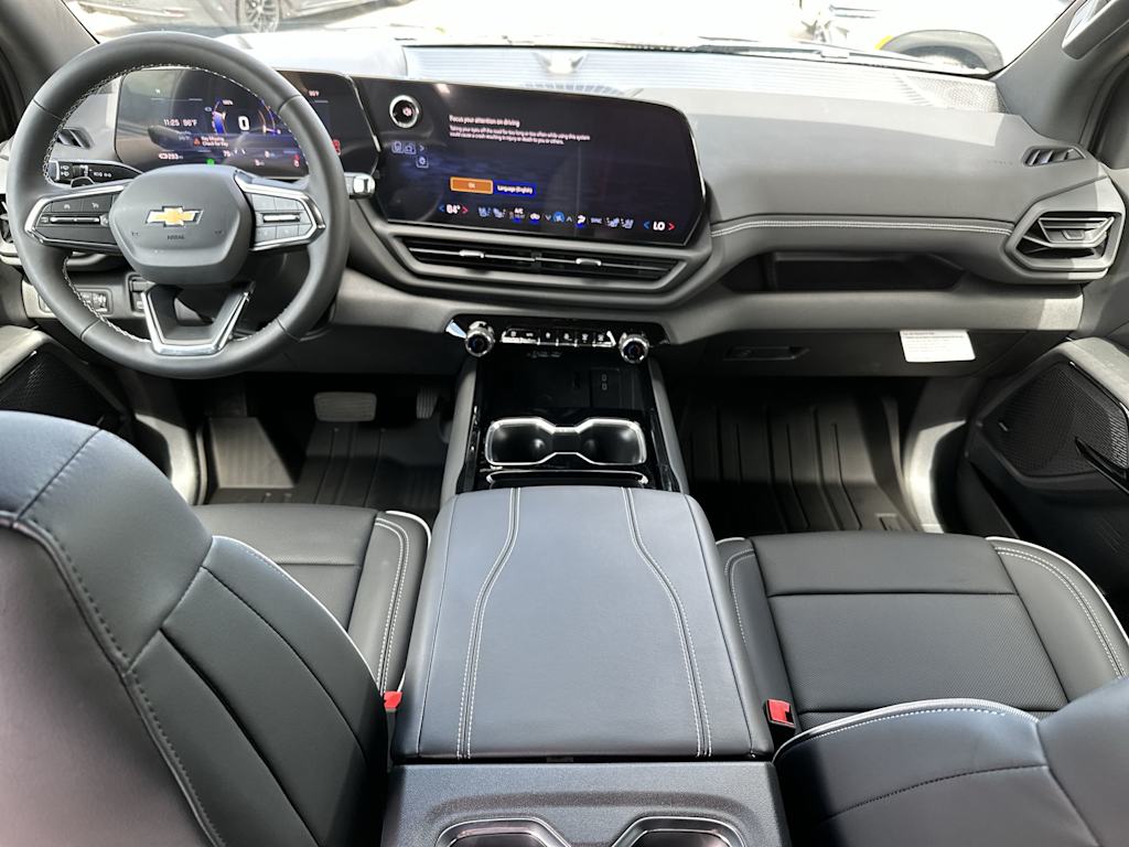 Thumbnail: 2026 Chevrolet Silverado EV - 2