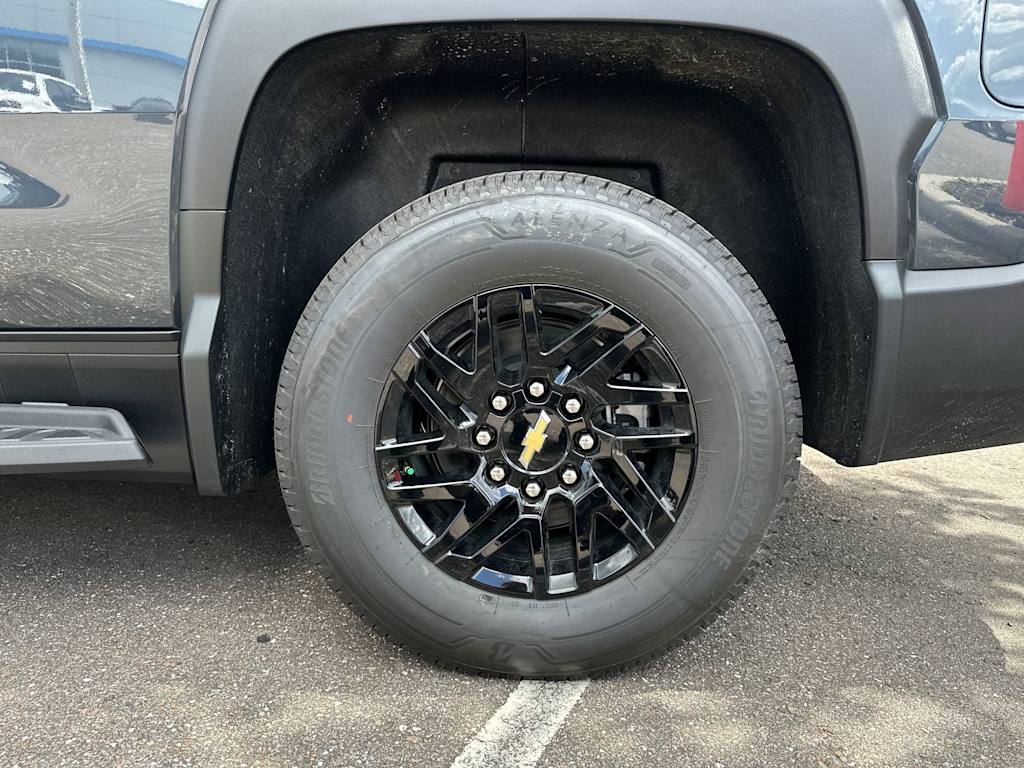 Thumbnail: 2026 Chevrolet Silverado EV - 8