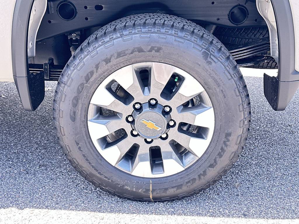 Thumbnail: 2026 Chevrolet Silverado 2500 - 8