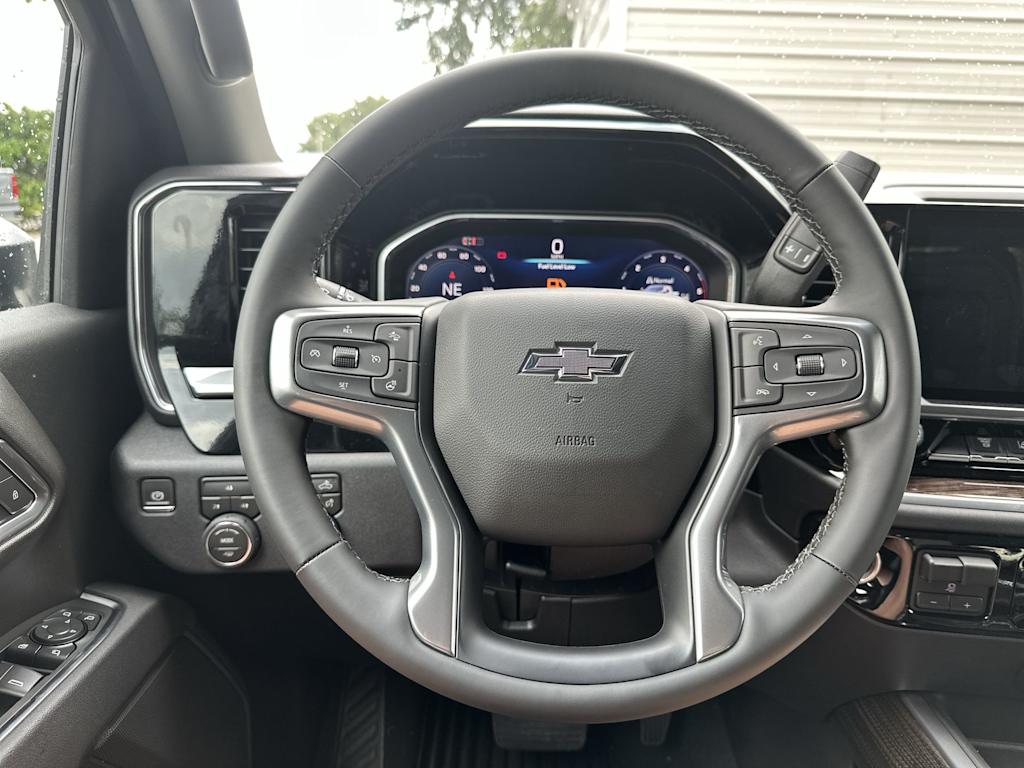 Thumbnail: 2026 Chevrolet Silverado 2500 - 10
