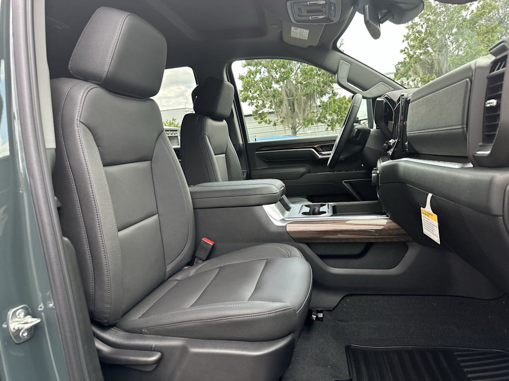 Thumbnail: 2026 Chevrolet Silverado 2500 - 23