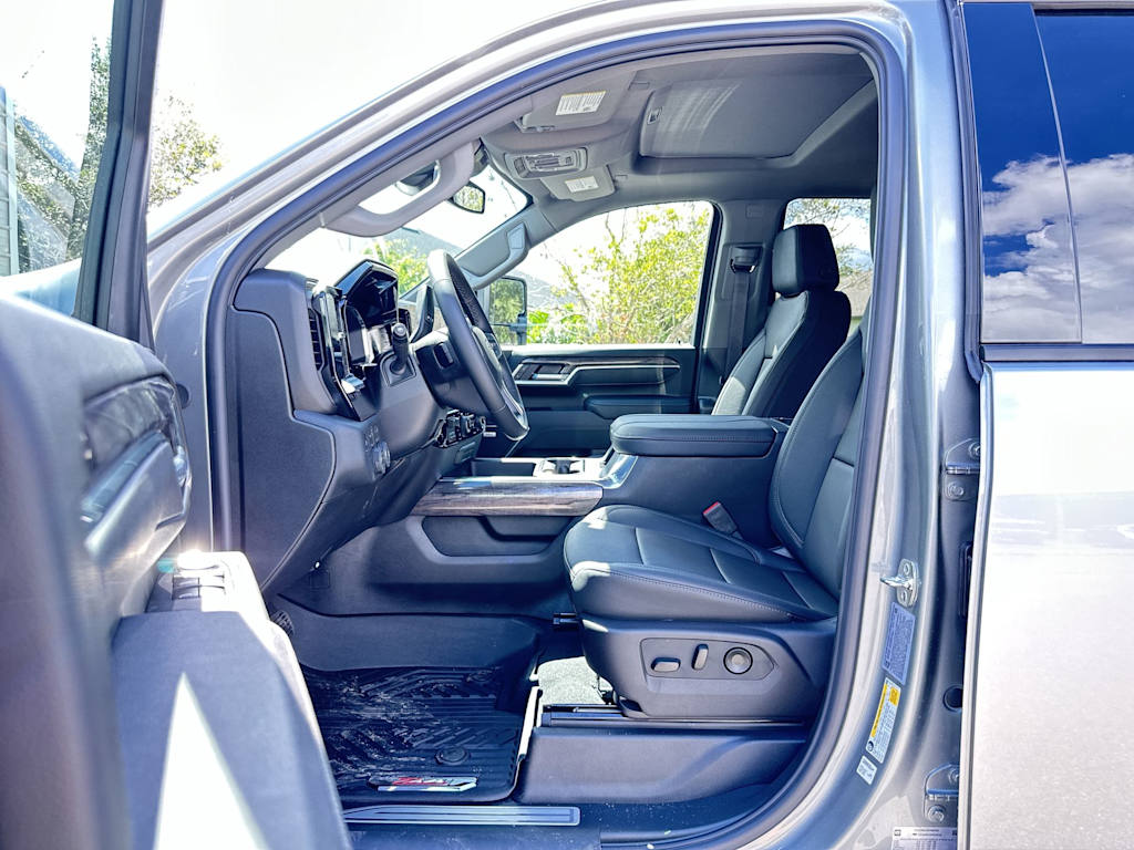 Thumbnail: 2026 Chevrolet Silverado 2500 - 11