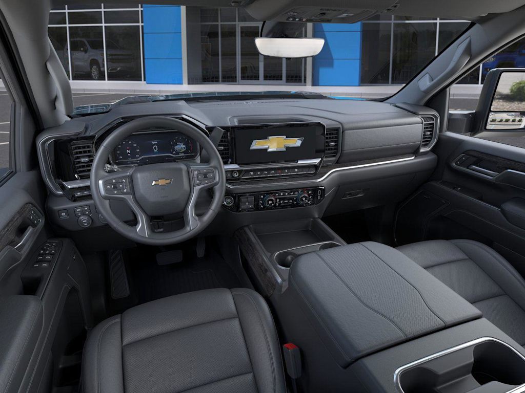 2025 Chevrolet Silverado 3500 LTZ 2