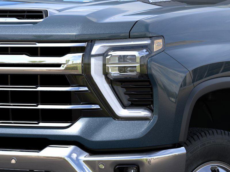 2025 Chevrolet Silverado 3500 LTZ 6