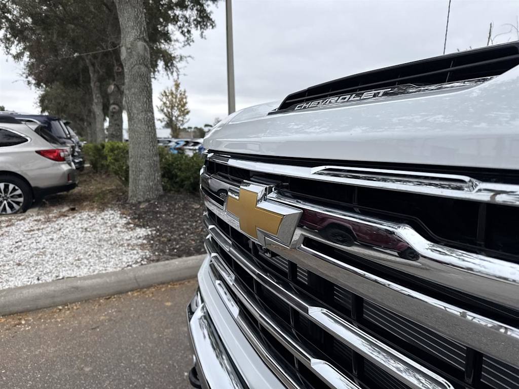 2025 Chevrolet Silverado 3500 LTZ 6