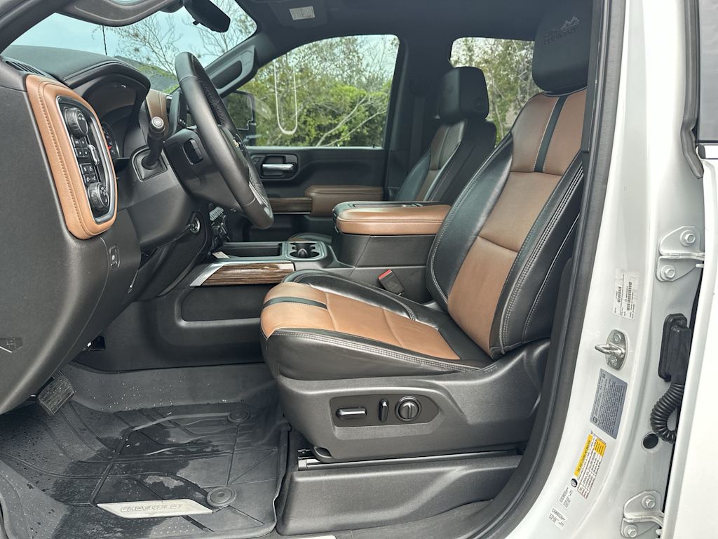 Thumbnail: 2021 Chevrolet Silverado 3500 - 12