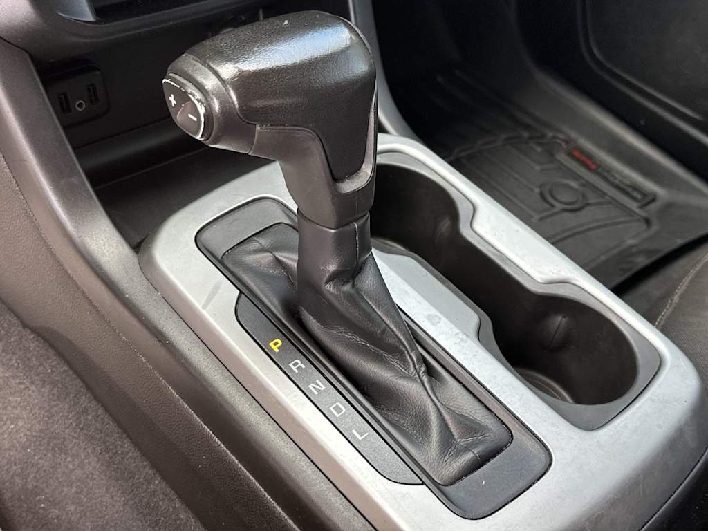 Thumbnail: 2019 Chevrolet Colorado - 15